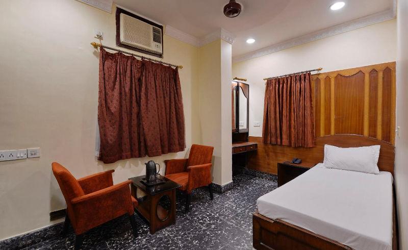 Hotel Heera Колката Екстер'єр фото
