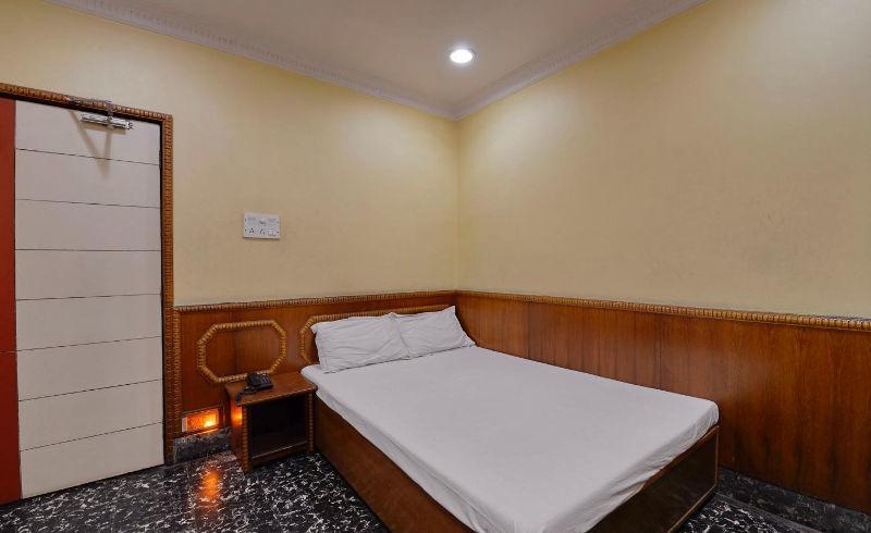 Hotel Heera Колката Екстер'єр фото