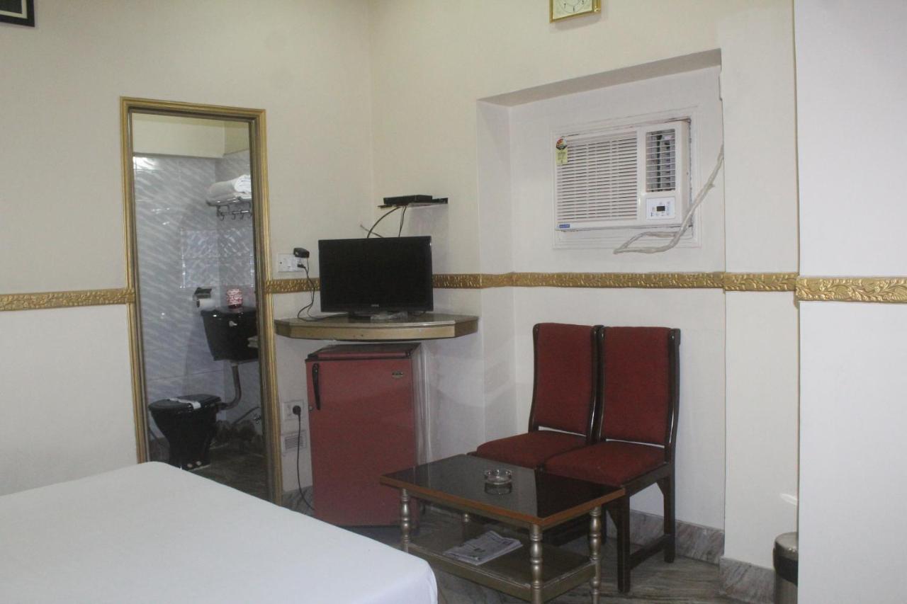 Hotel Heera Колката Екстер'єр фото